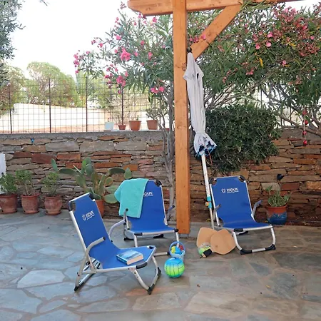 Ruby'S Summer House With Spacious Garden And Free Parking Gavrio Exterior photo