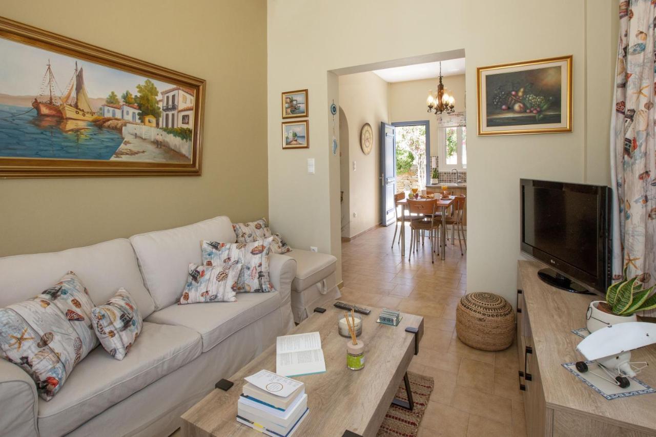 Ruby's Summer House With Spacious Garden And Free Parking Gavrio