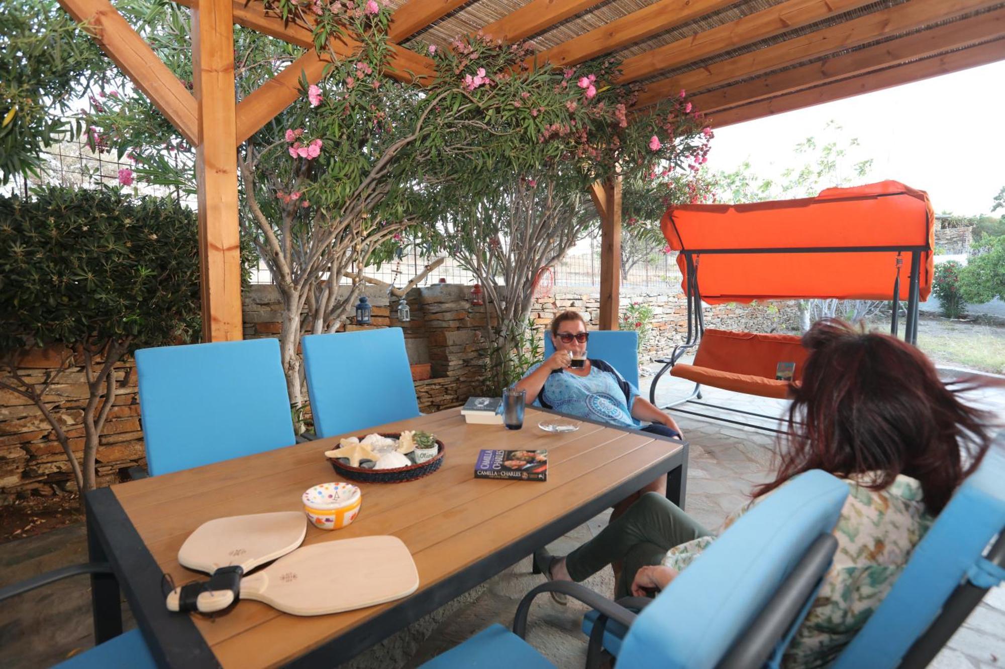 Ruby's Summer House With Spacious Garden And Free Parking * Gavrio