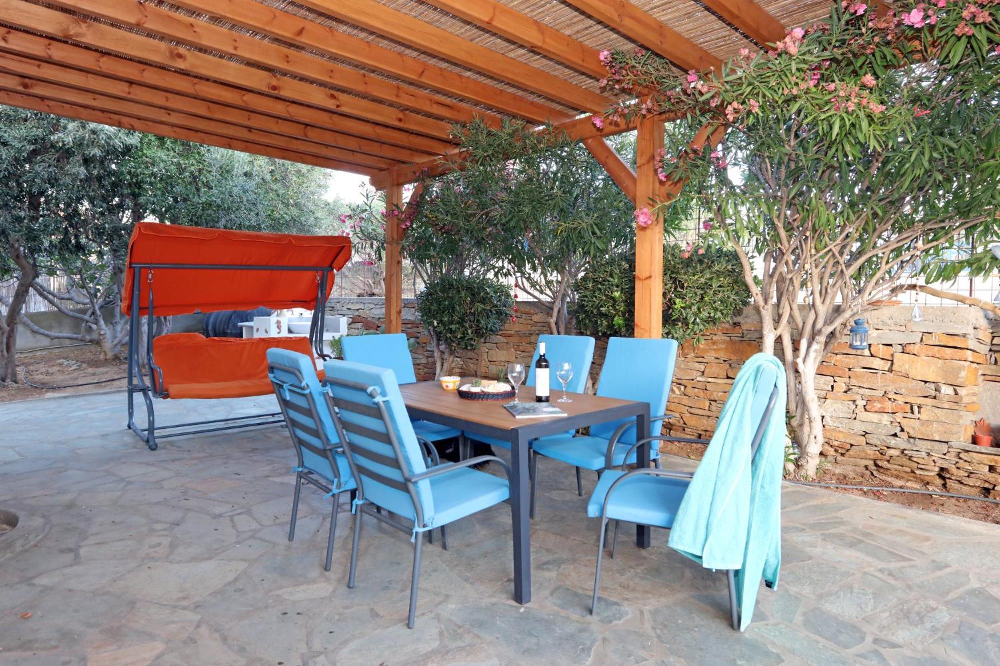 Ruby's Summer House With Spacious Garden And Free Parking *